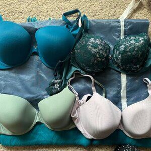 Victoria Secret Lot Of 4 Bra SZ B6 DD Gentle Used
